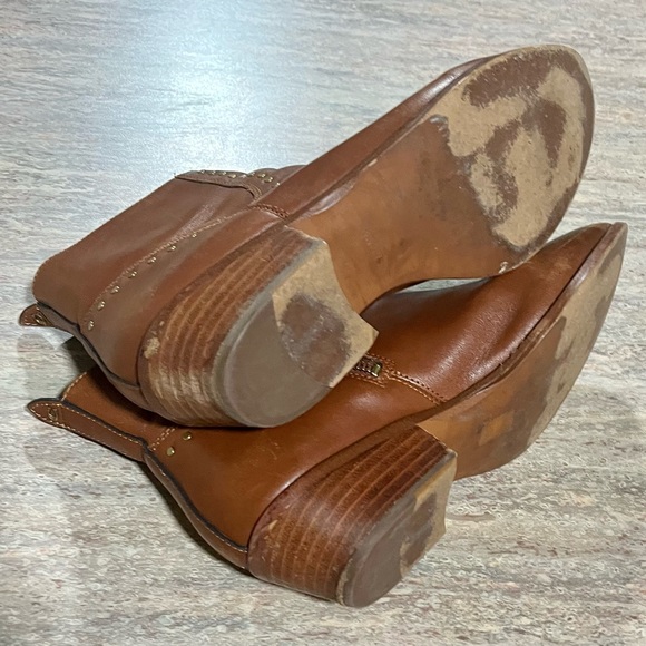 Coach tan leather ankle boots with studs - Picture 15 of 15